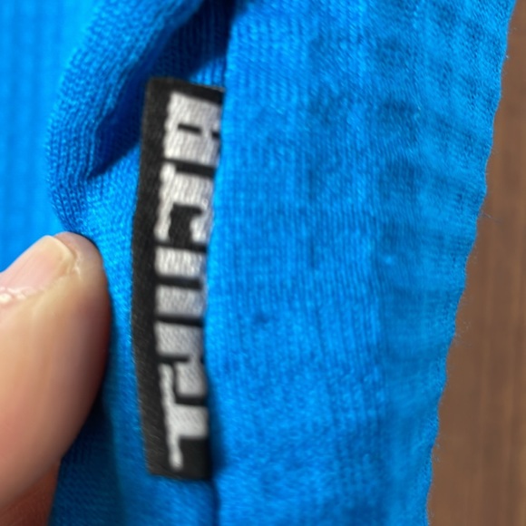 Thuja burrow fleece hoodie - Picture 5 of 6